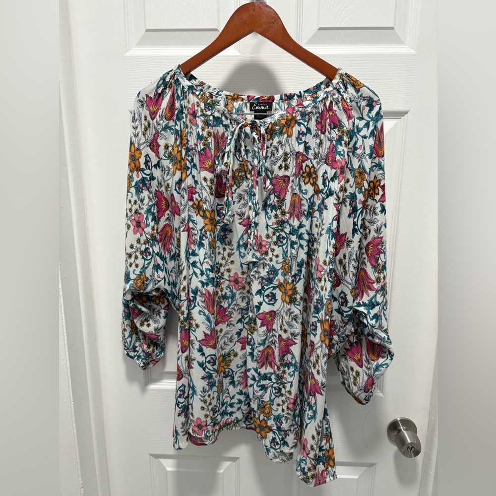 Simply Emma Multicolor Floral Blouse